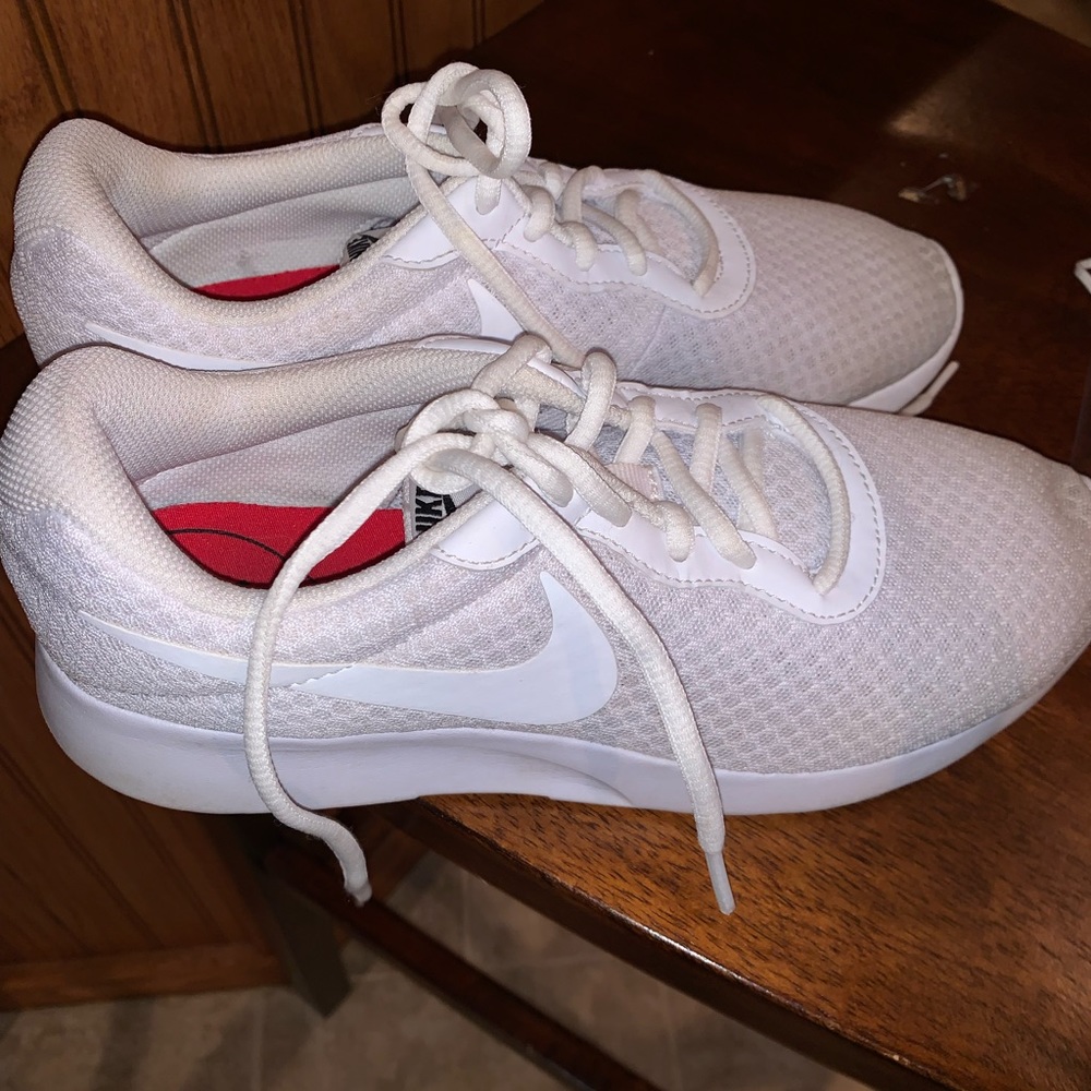 Womens Nike size 8